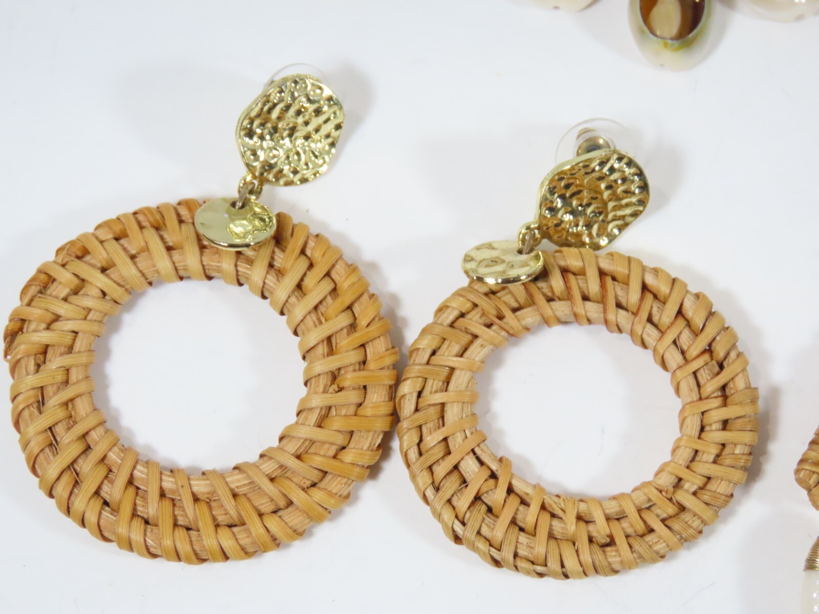 VTG Woven Wicker Wrap Rattan Dangle Drop Shell Earrings Pierced Boho Lot D2073