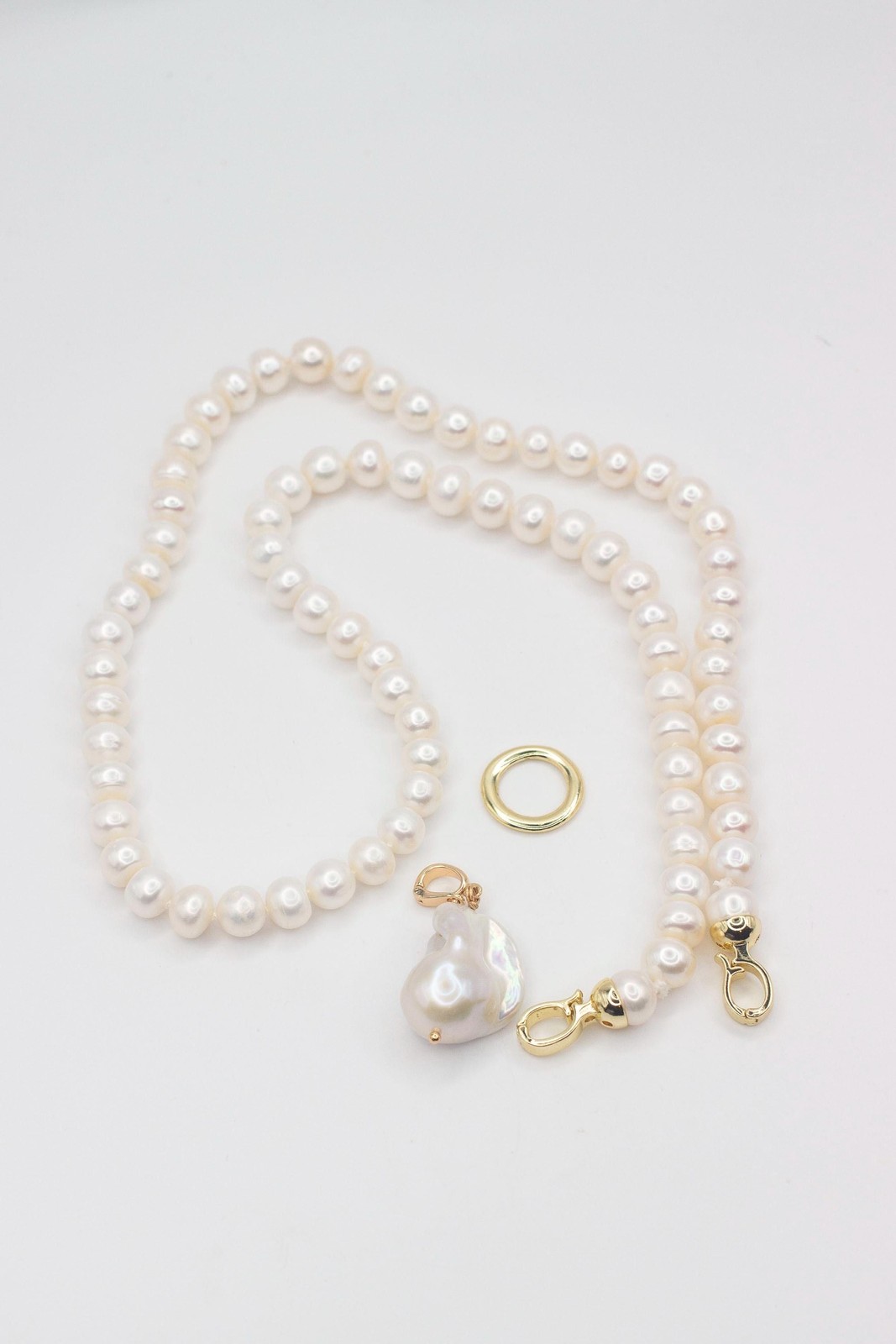 24 Inch Hand Knotted White Freshwater Pearl Necklace Detachable Baroque Pendant