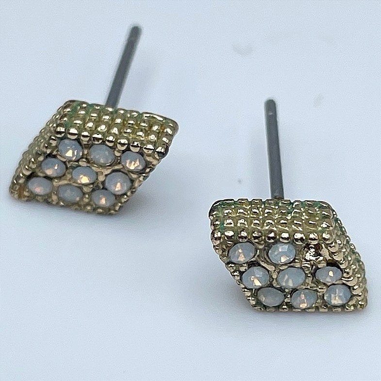 Vintage 90s Gold Tone White Glass Pave Diamond Shape Stud Earrings Fashion Y2K