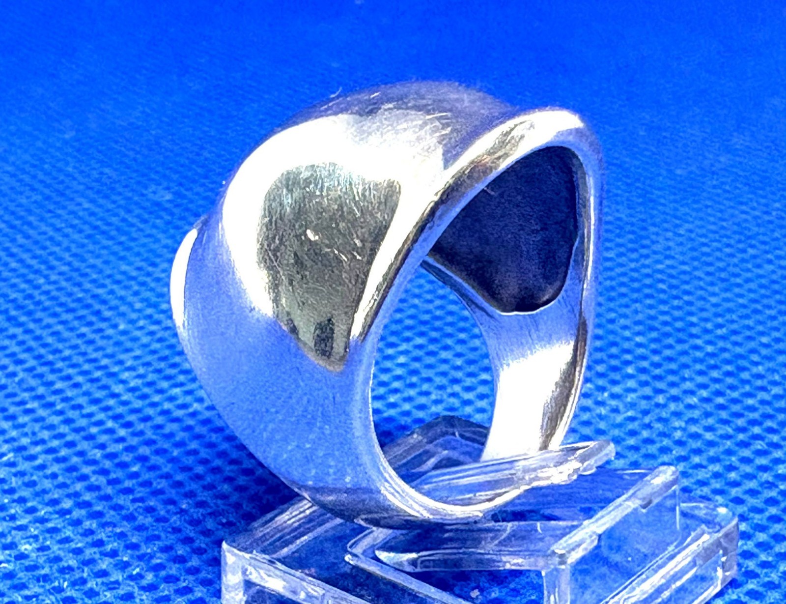 Y70 Turtle Shield Modernist 10.84g 1970 Vintage 925 Sterling Silver Ring Size 7
