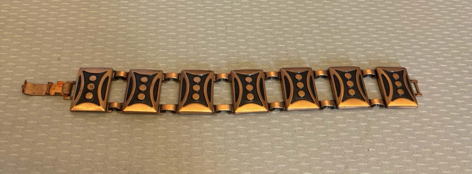 MCM Vintage Copper Bracelet Dot Pattern Domed Linked Panels 7” unsigned