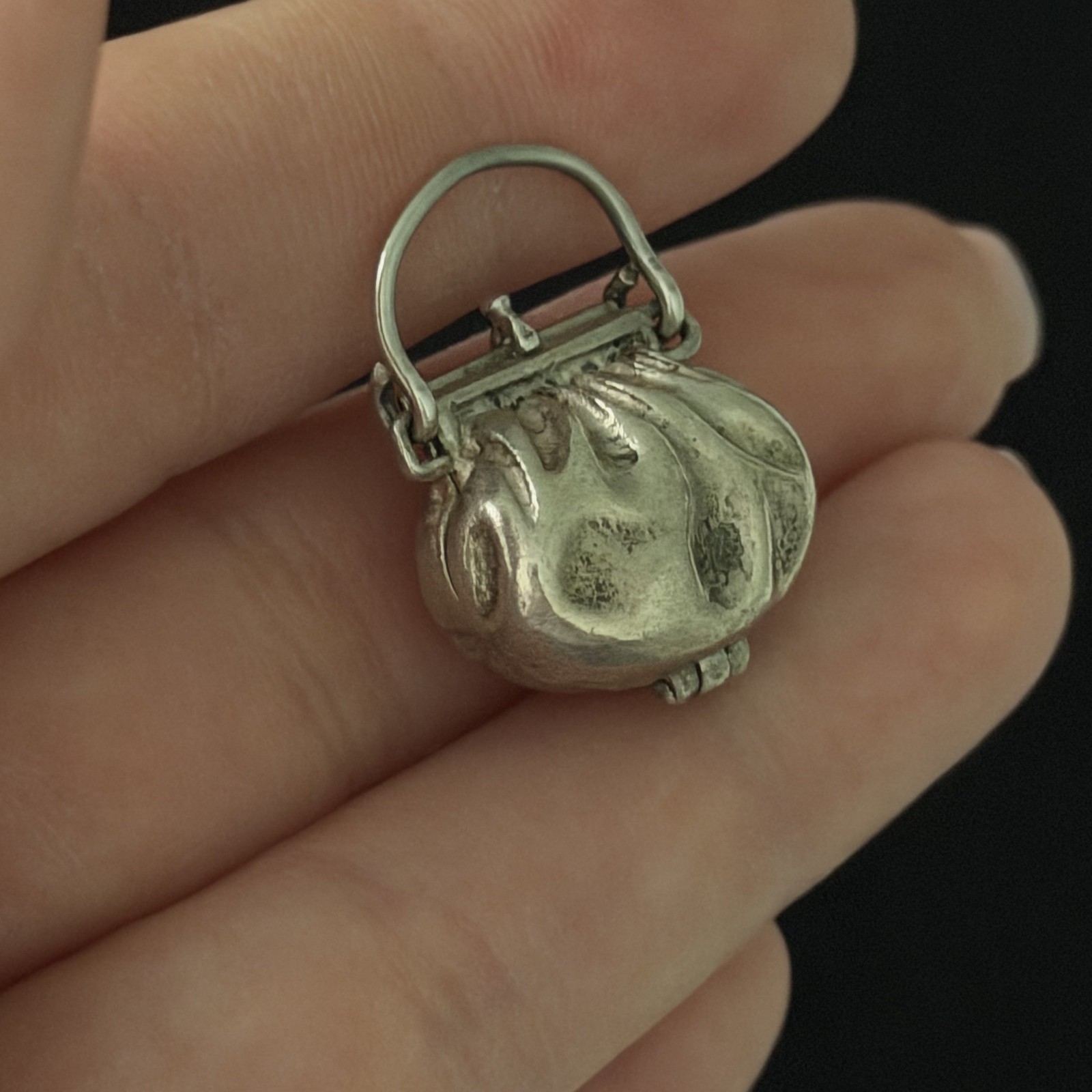 Vintage Sterling Silver Puffy Purse Locket Charm Pendant Opens