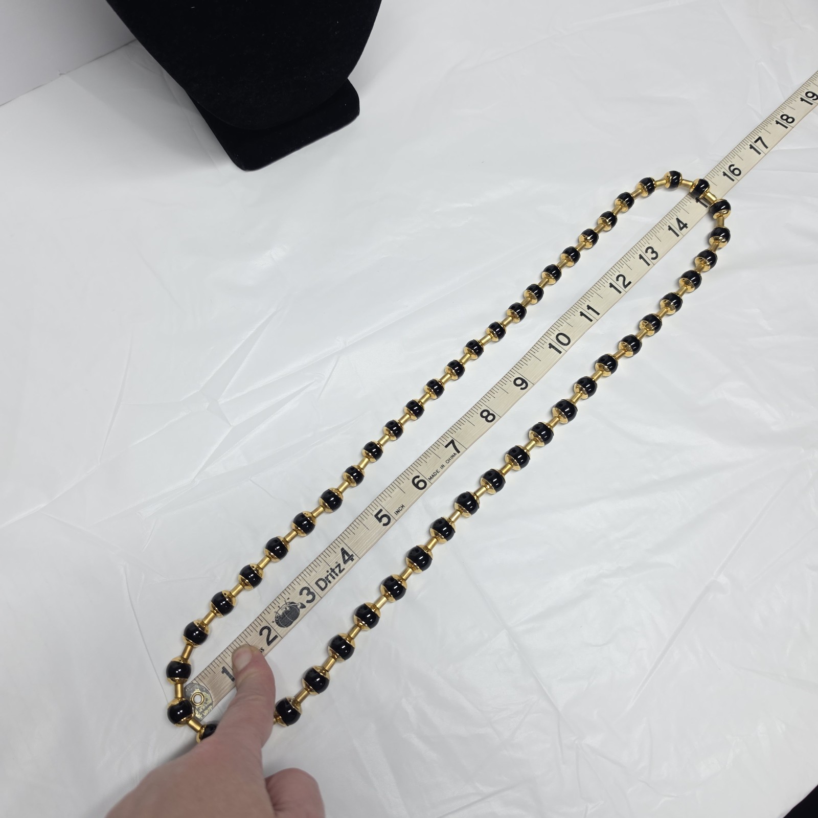 VTG Metropolitan Museum Reproduction Egyptian Reniseneb Black Onyx Necklace 15″