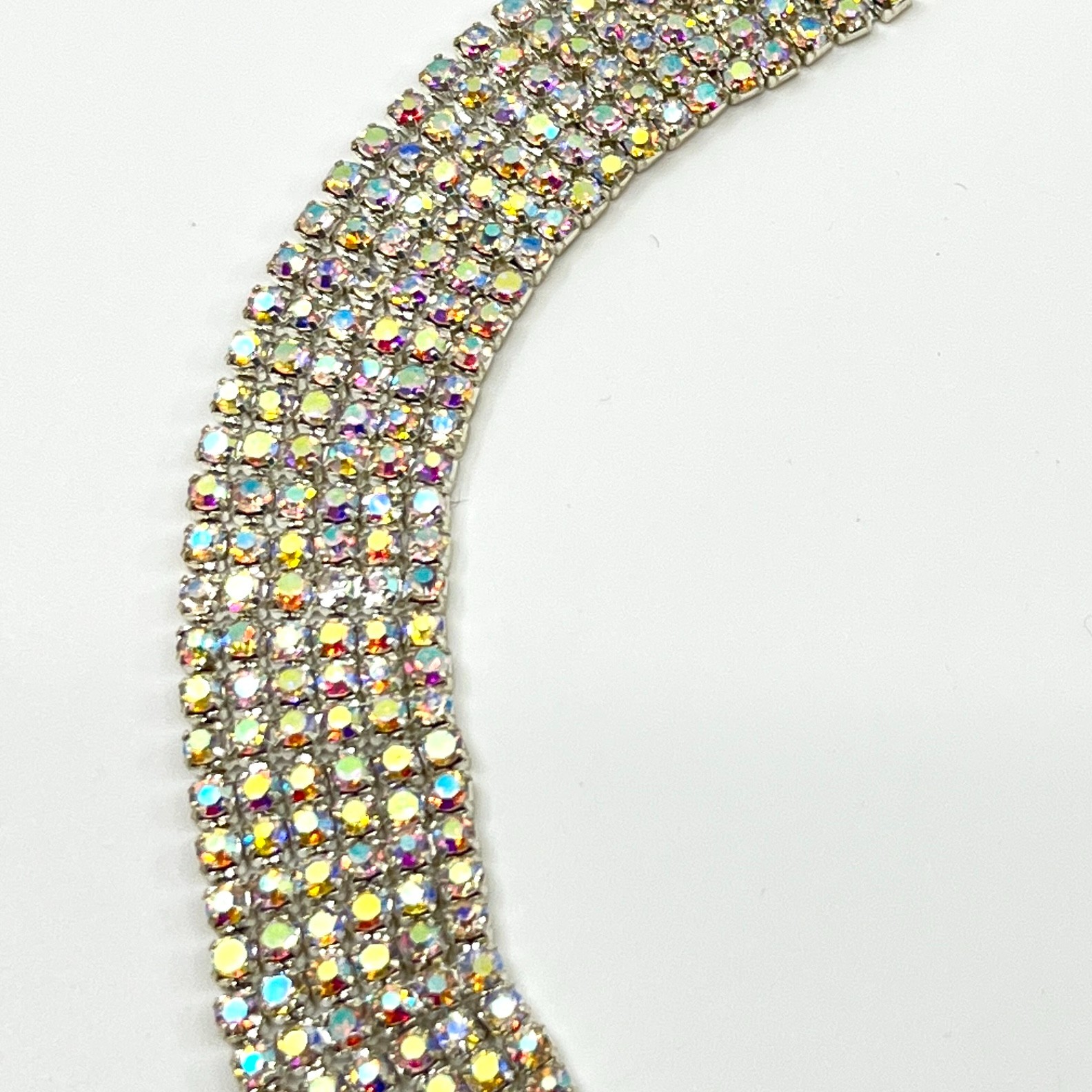 VTG Y2K Silver Multi-Row Aurora Borealis Rhinestone Chain Belt Choker Lobster