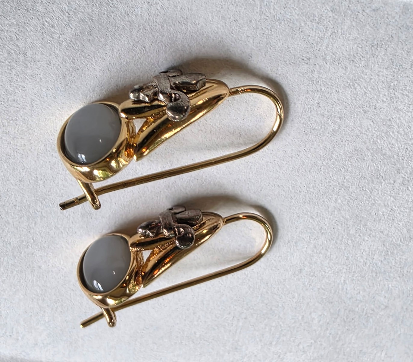 Vintage Earrings 925 Goldtone Sterling Gray Oval Moonstone drops