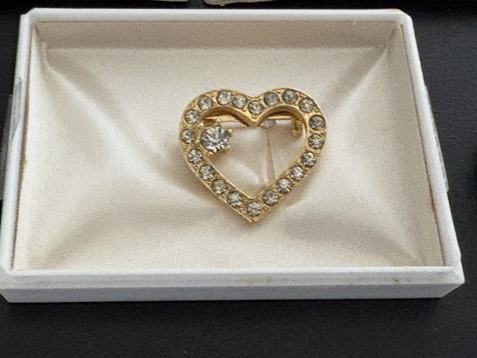 Lot Of Assorted Women’s Pins
