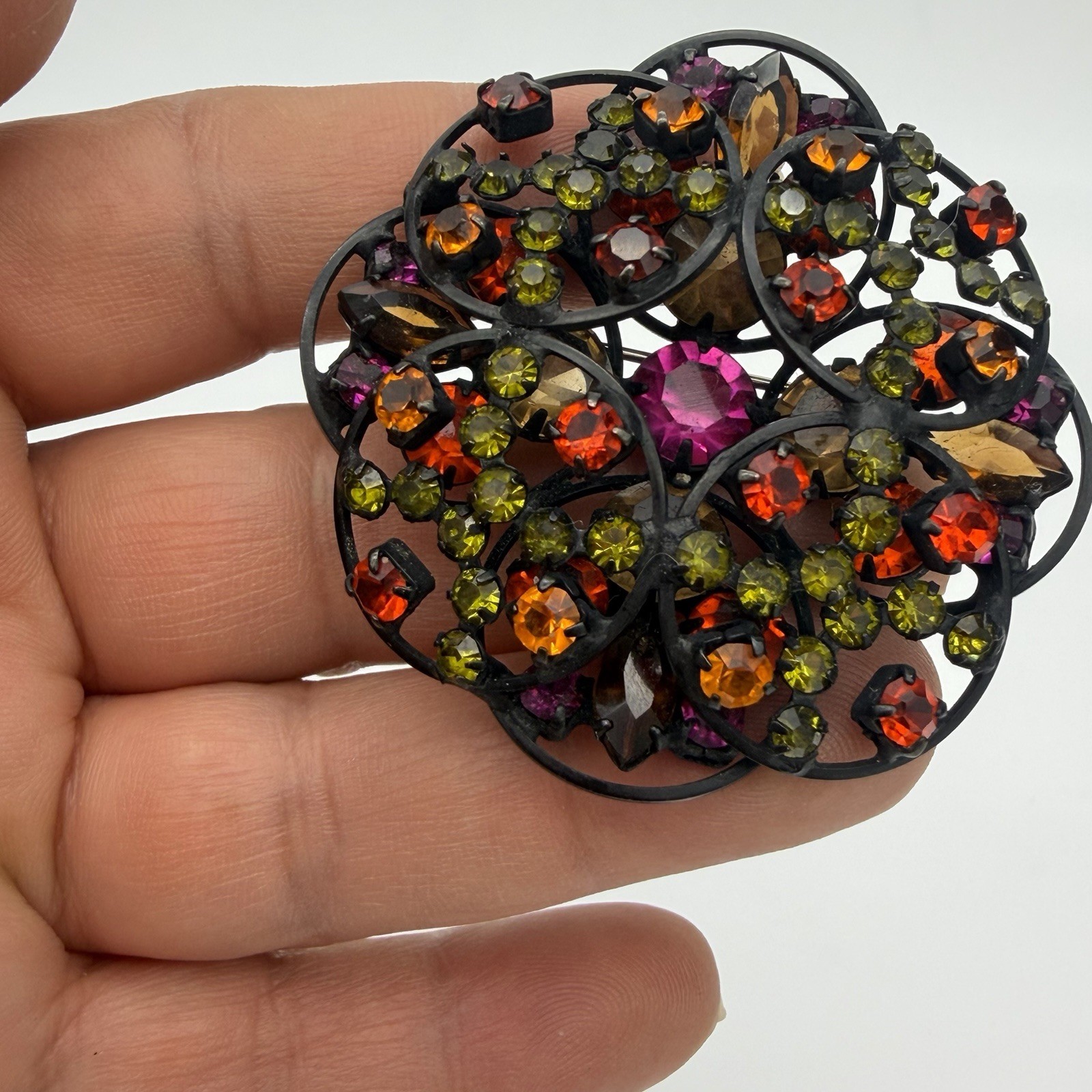 Vtg Unsigned Beauty Brooch Pin Fuchsia Rhinestone Japanned Layered Dome Open Bac