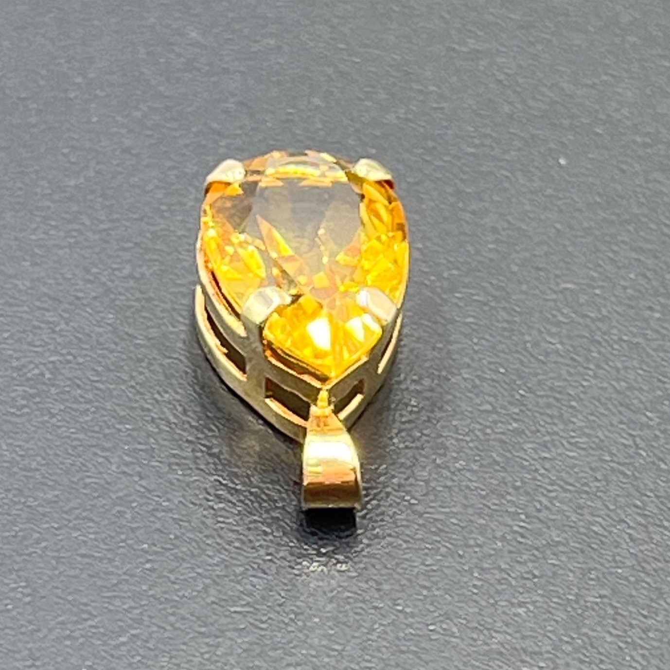 Imperial Gold Vintage 14K Gold Mexico Citrine Pear Teardrop Pendant (1.84g)