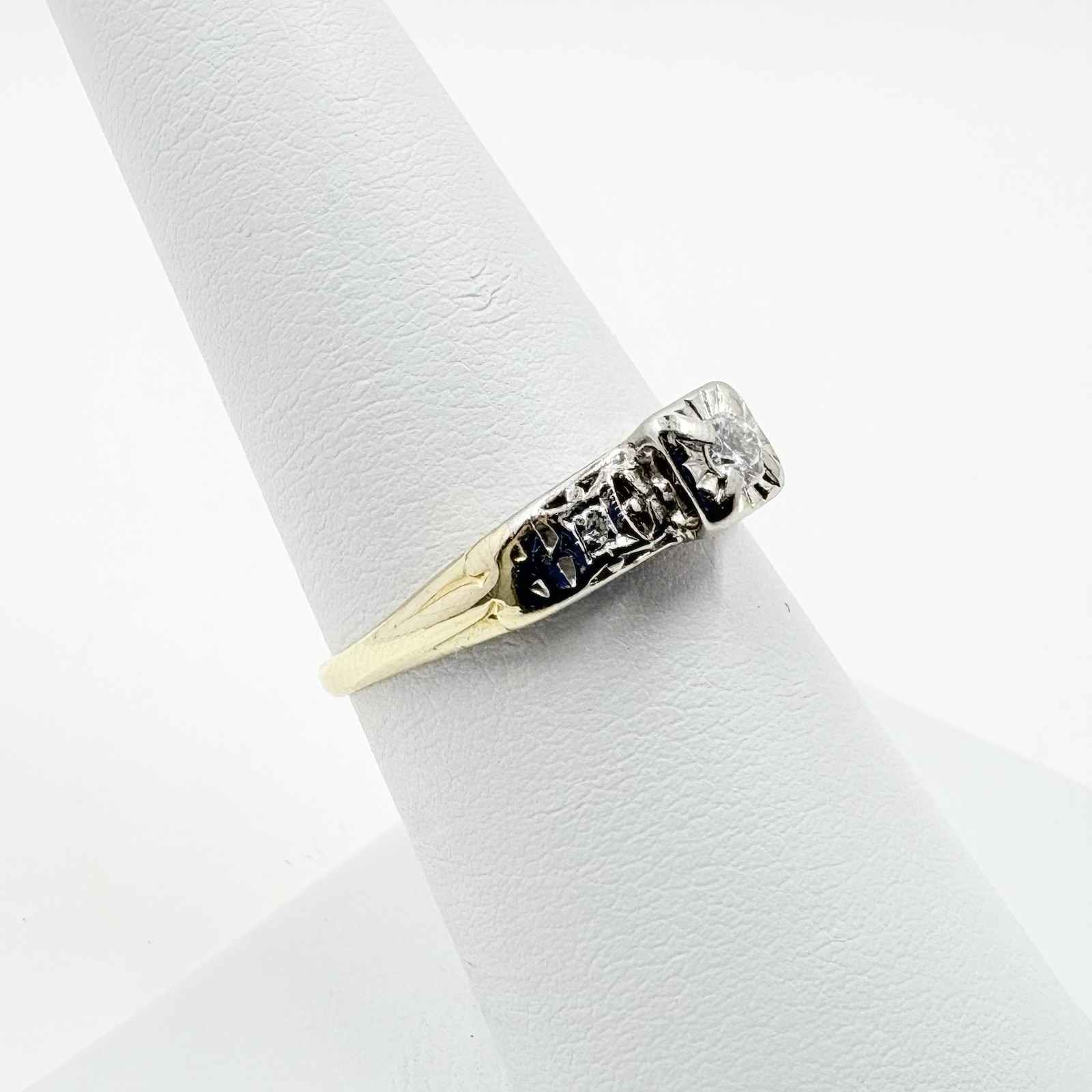 Vintage 10k Two-Tone Gold Natural Diamond 3-Stone Ring Size 7.25