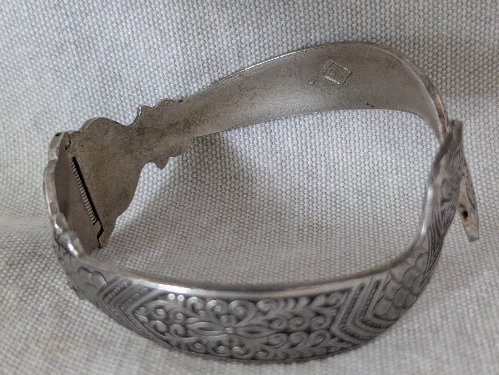 Vintage Spero Serpentine Hinged Silver Tone Bracelet