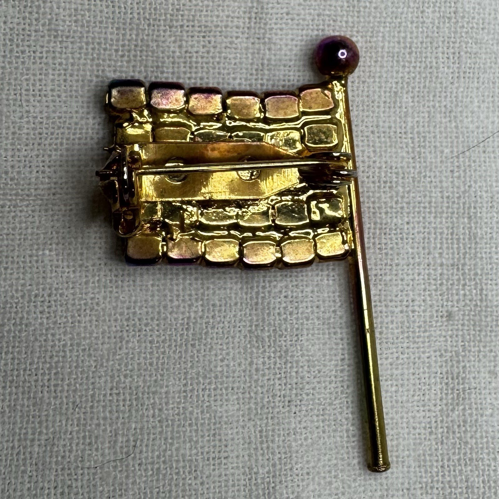 USA Flag Brooch Pin Red Clear And Blue Rhinestones Gold Tone Metal Free Shipping