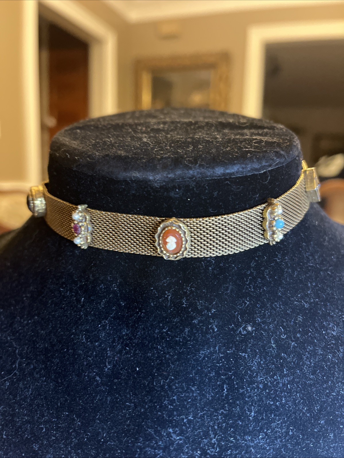 Gold Tone vintage Charm Mesh Revival Chocker 1940 50s