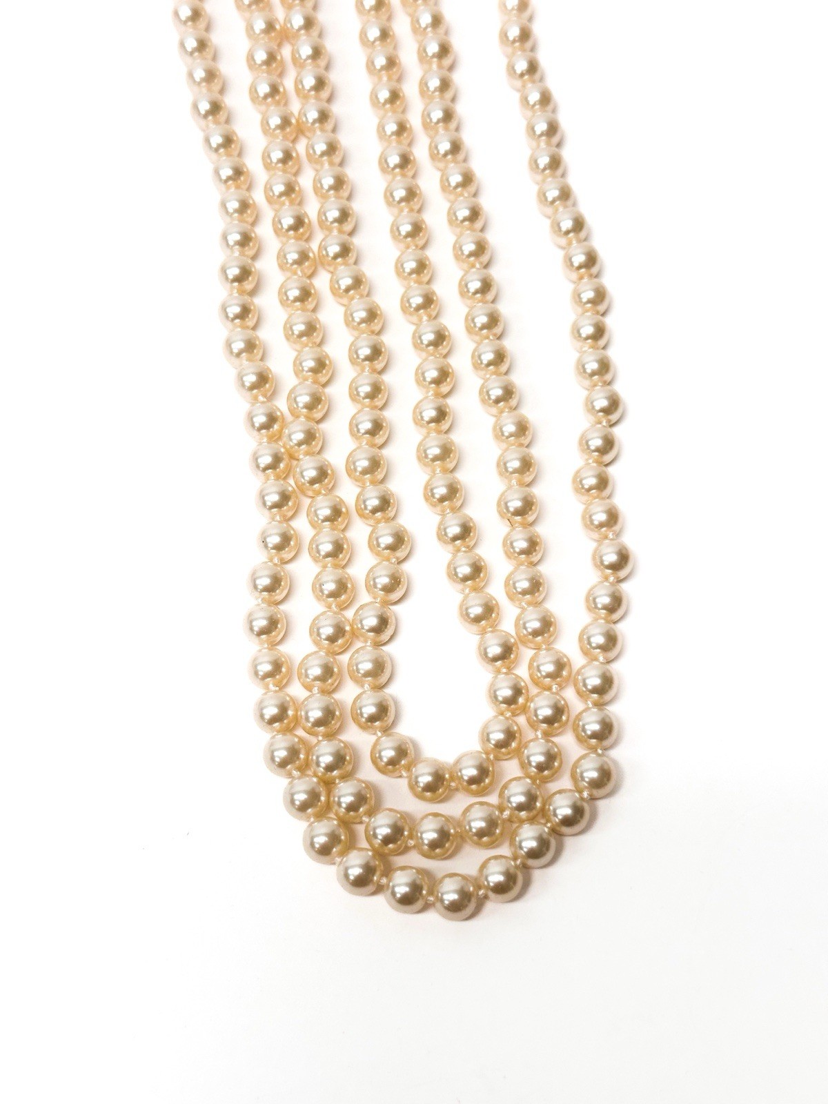CAMROSE & KROSS JBK TRIPLE STRAND PEARL NECKLACE WITH FLOWER CLASP 27 INCHES