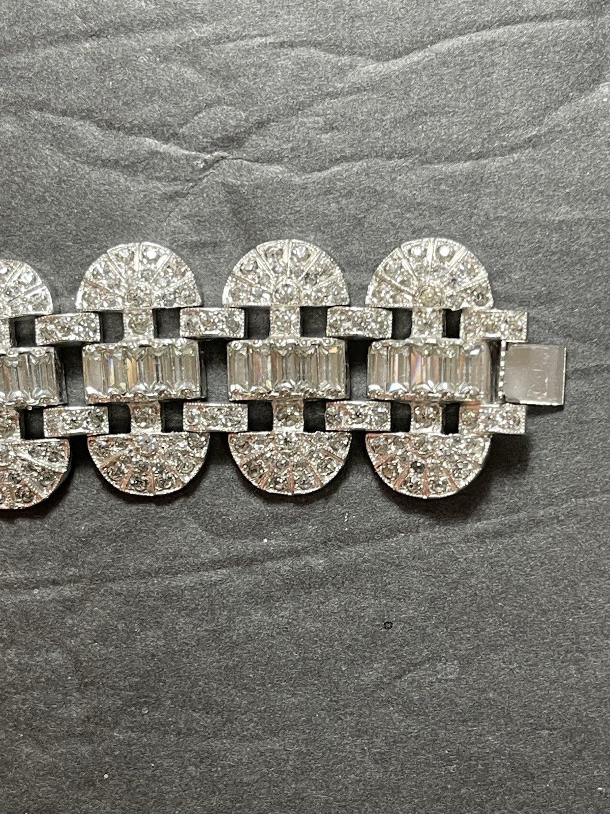 Beautiful 1950’s Rhinestones and Rhodium Plated Bling Bracelet