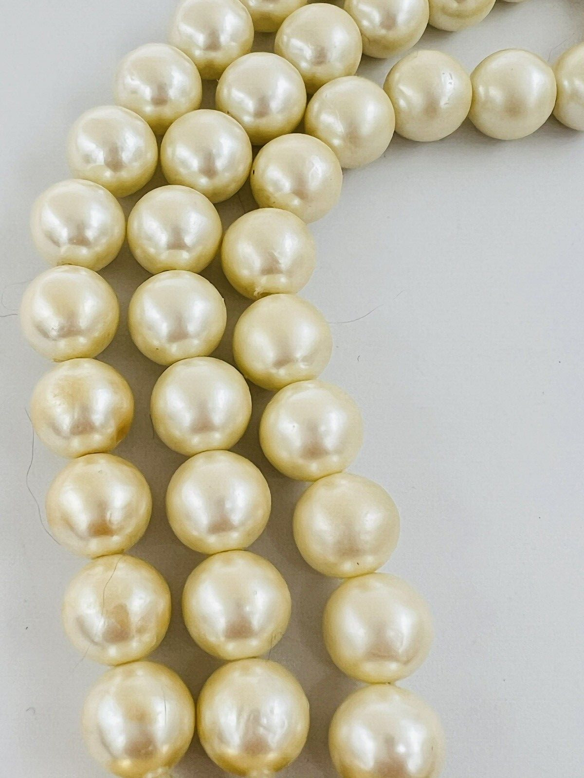 Designer Mimi Di Niscemi 1984 Gold Tone Faux Pearl Runway Necklace