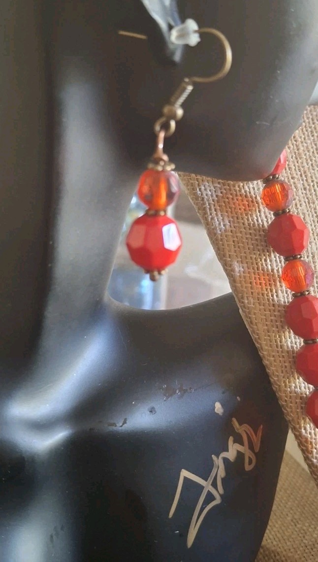 Ladys Red & Clear Faceted Rondell Bead Necklace & Earring Fits Any Occasion Vtg