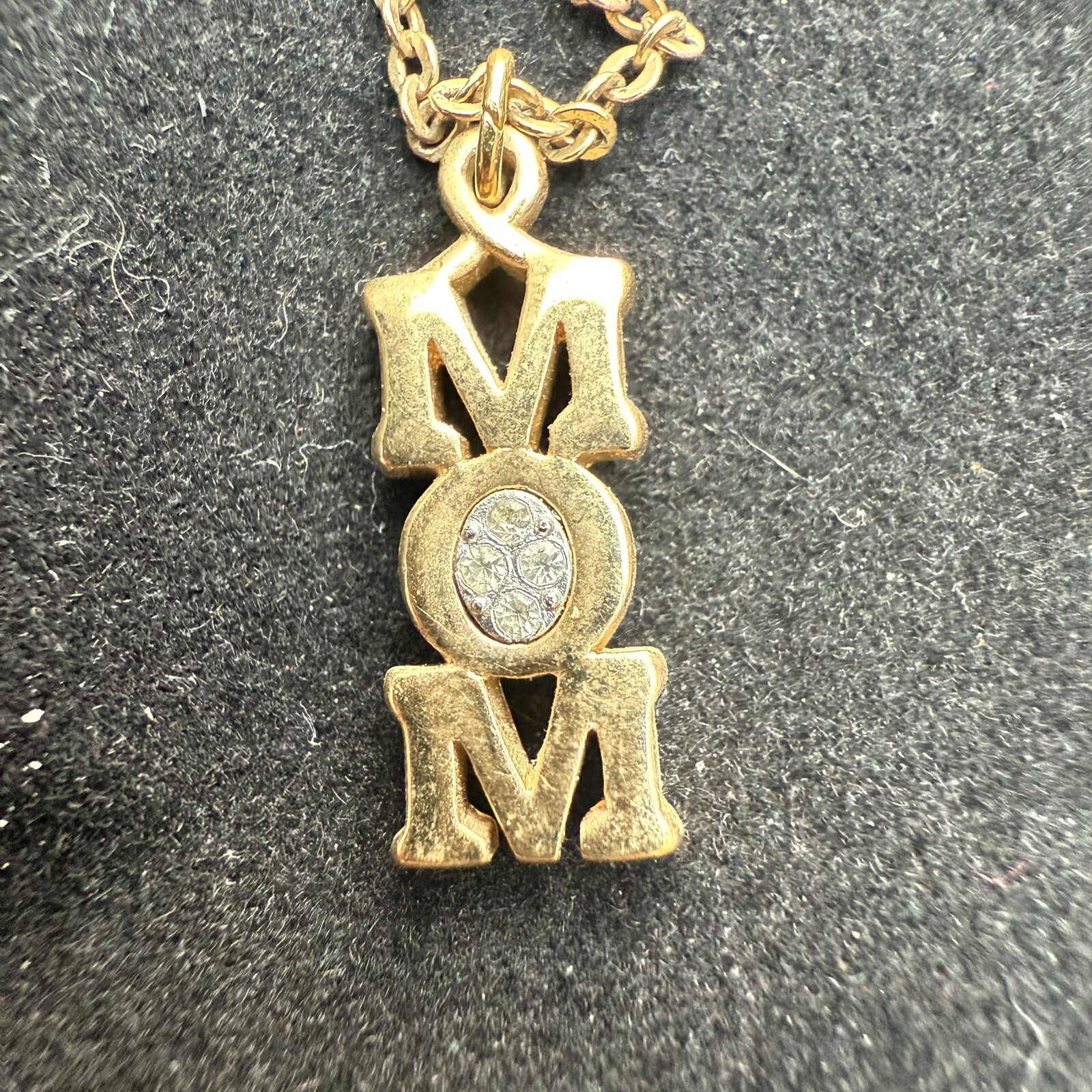 Vintage 1984 Avon Mom Pendant Gold Tone Rhinestone Accent Necklace