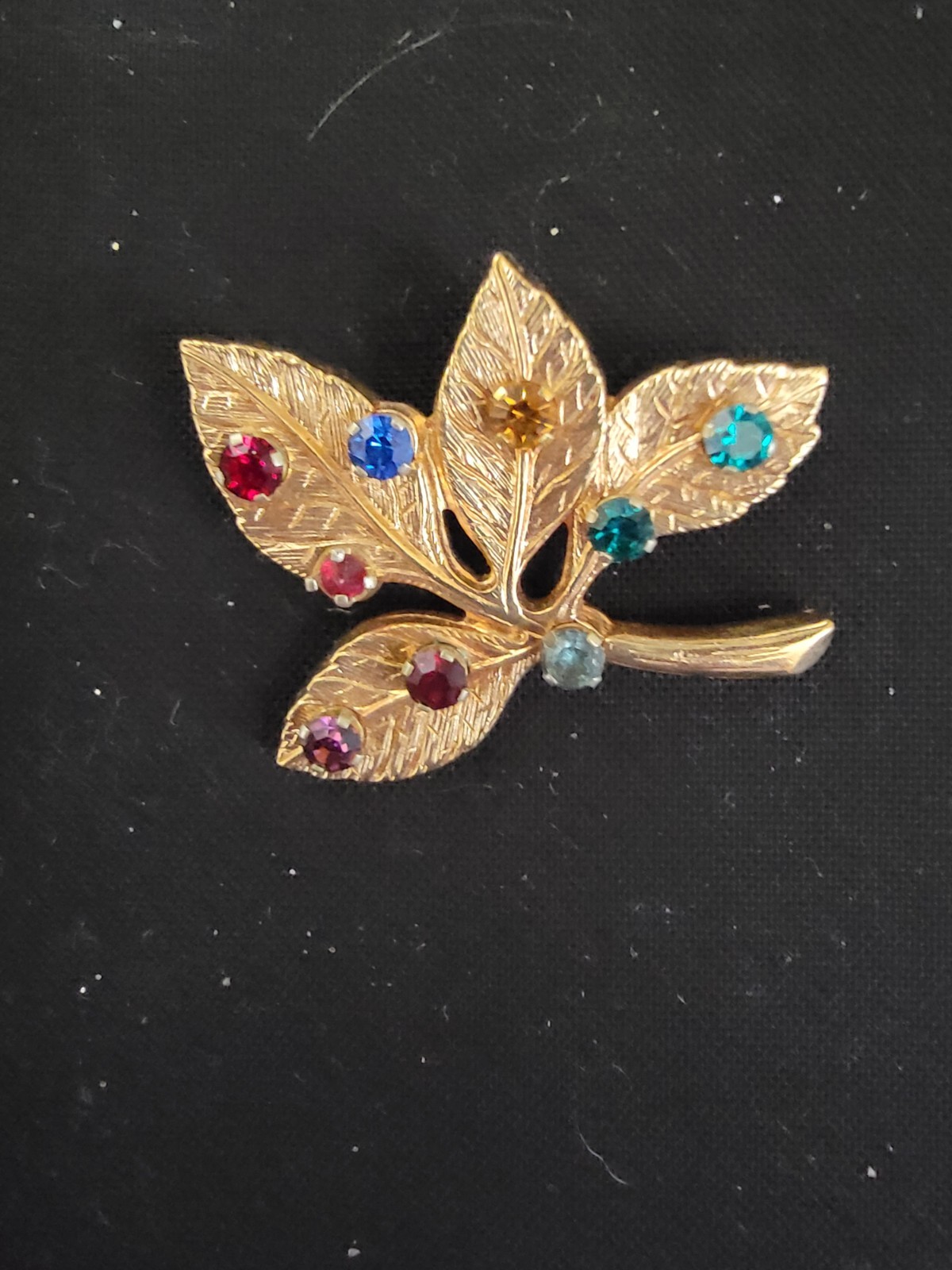 VTG Anson Rhinestone Leaf Brooch Pin Gold Tone Signed Multi Color Garden Nature
