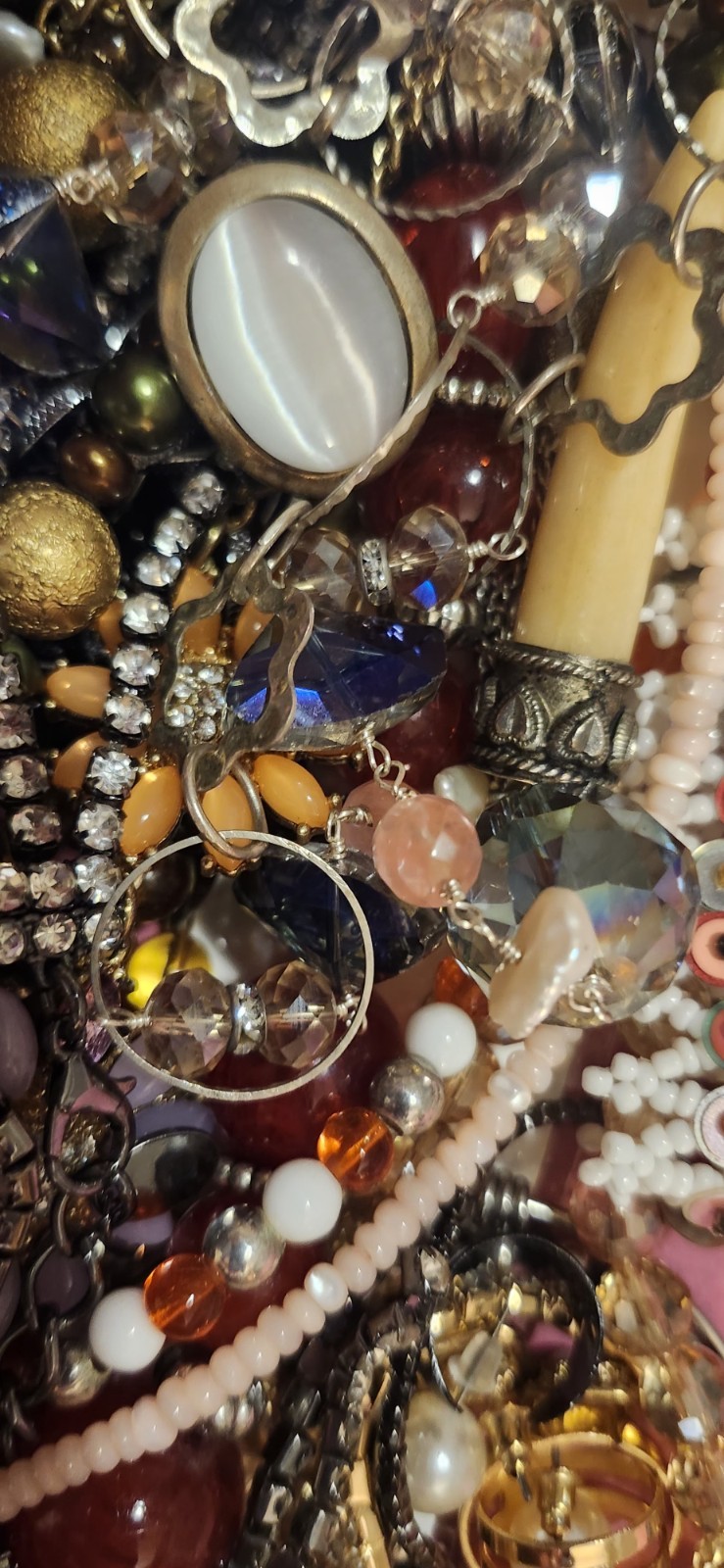Vintage to now jewelry lot # 148