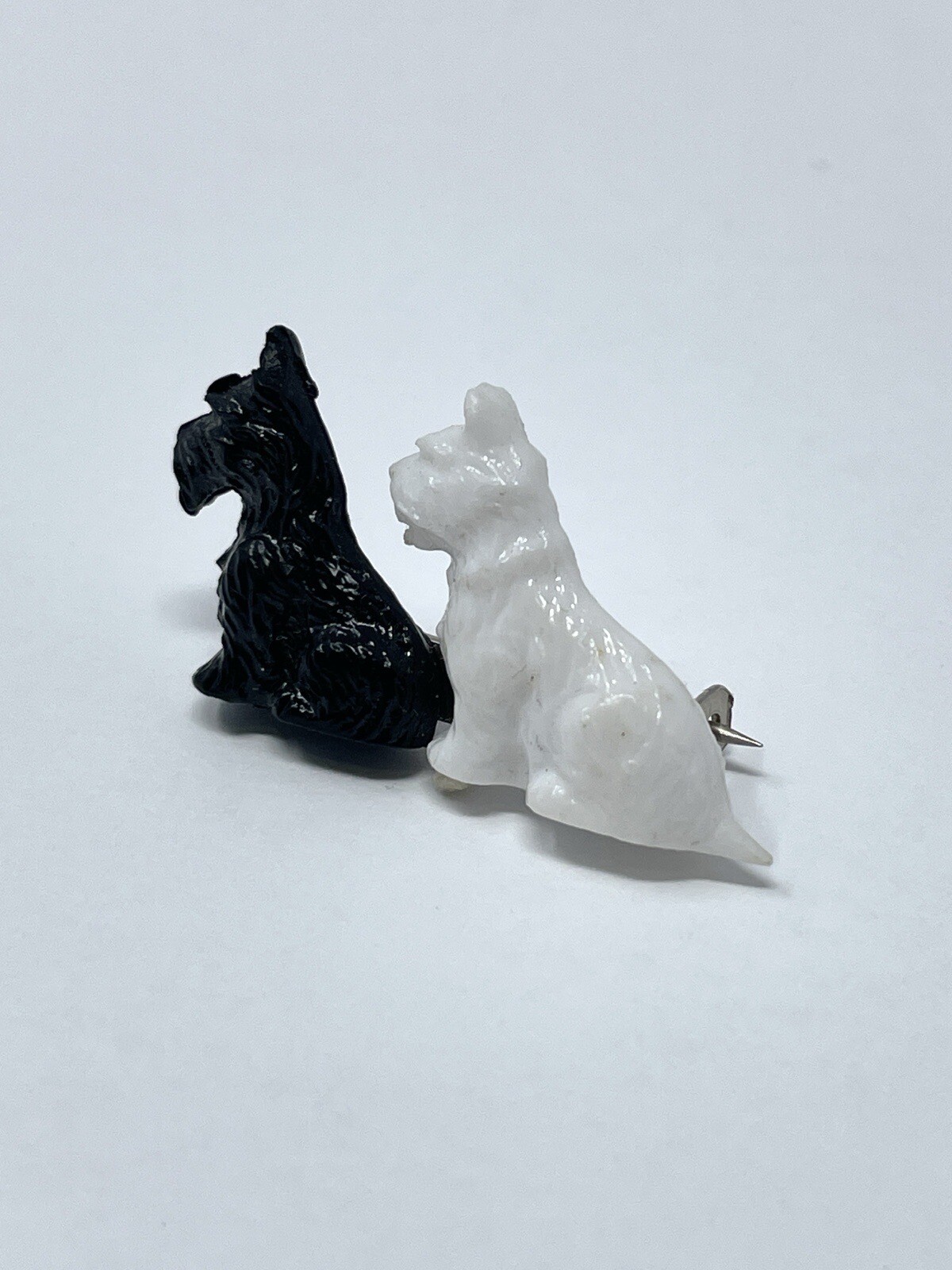 Vintage Scottie Dog Brooch made in Great Britain – Scottish Highland Terrier