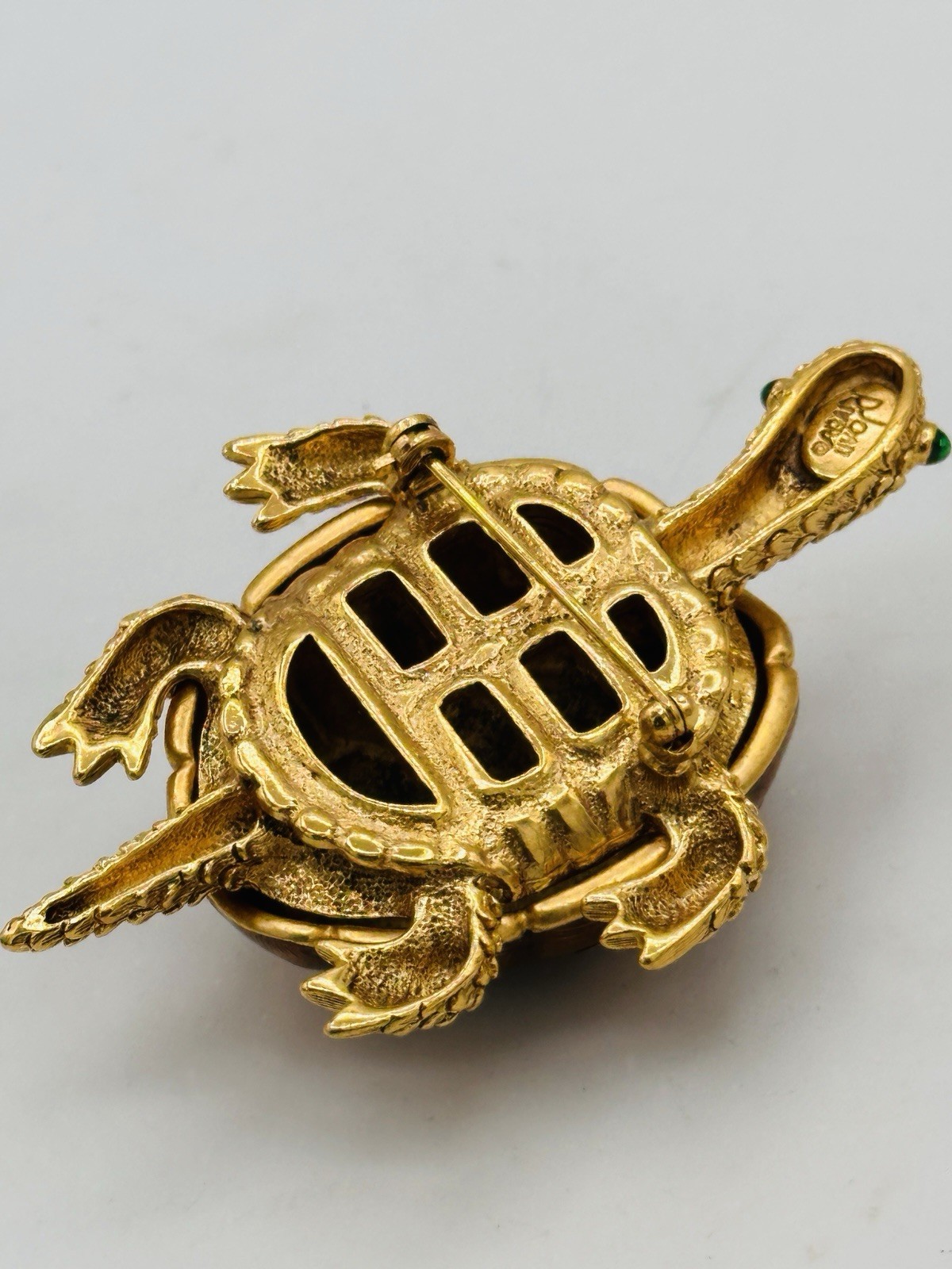 Signed Joan Rivers Turtle Brooch Pin Gold Tone Brown Enamel Amber Rhinestone