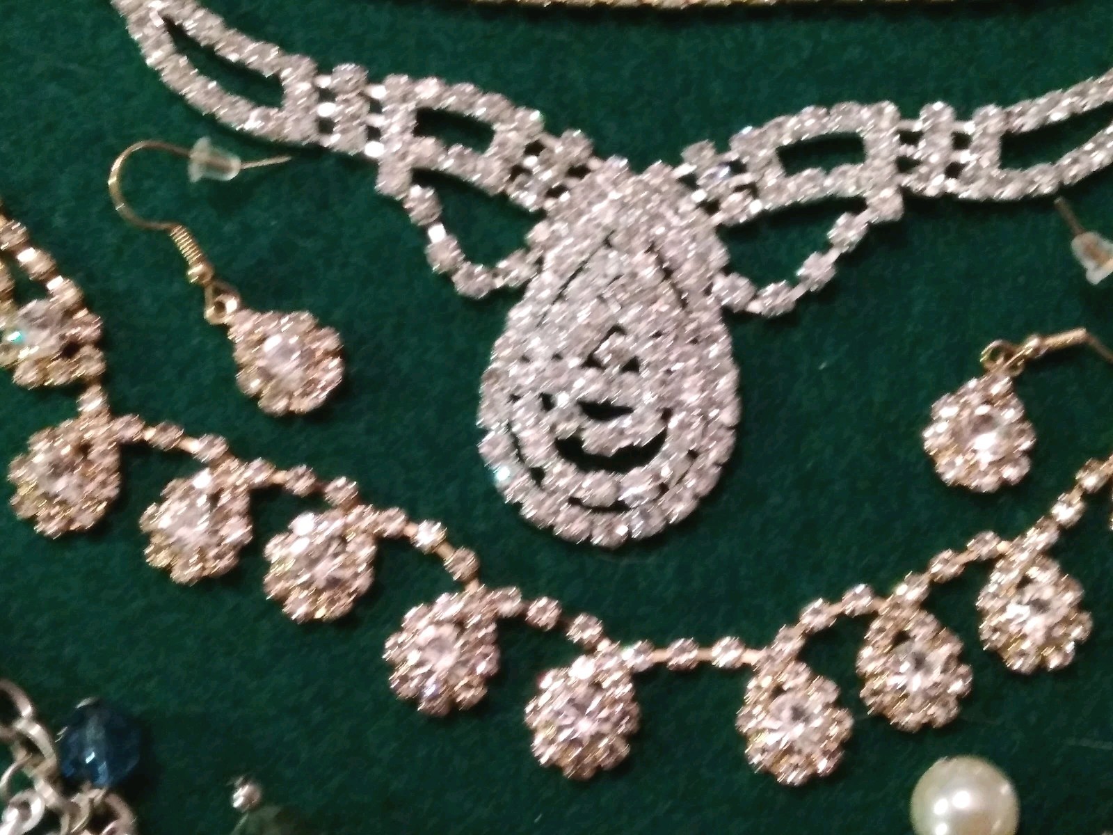 Vintage 2 Now Crystal Rhinestone Jewelry Lot 16pc Necklaces Bracelets Earrings