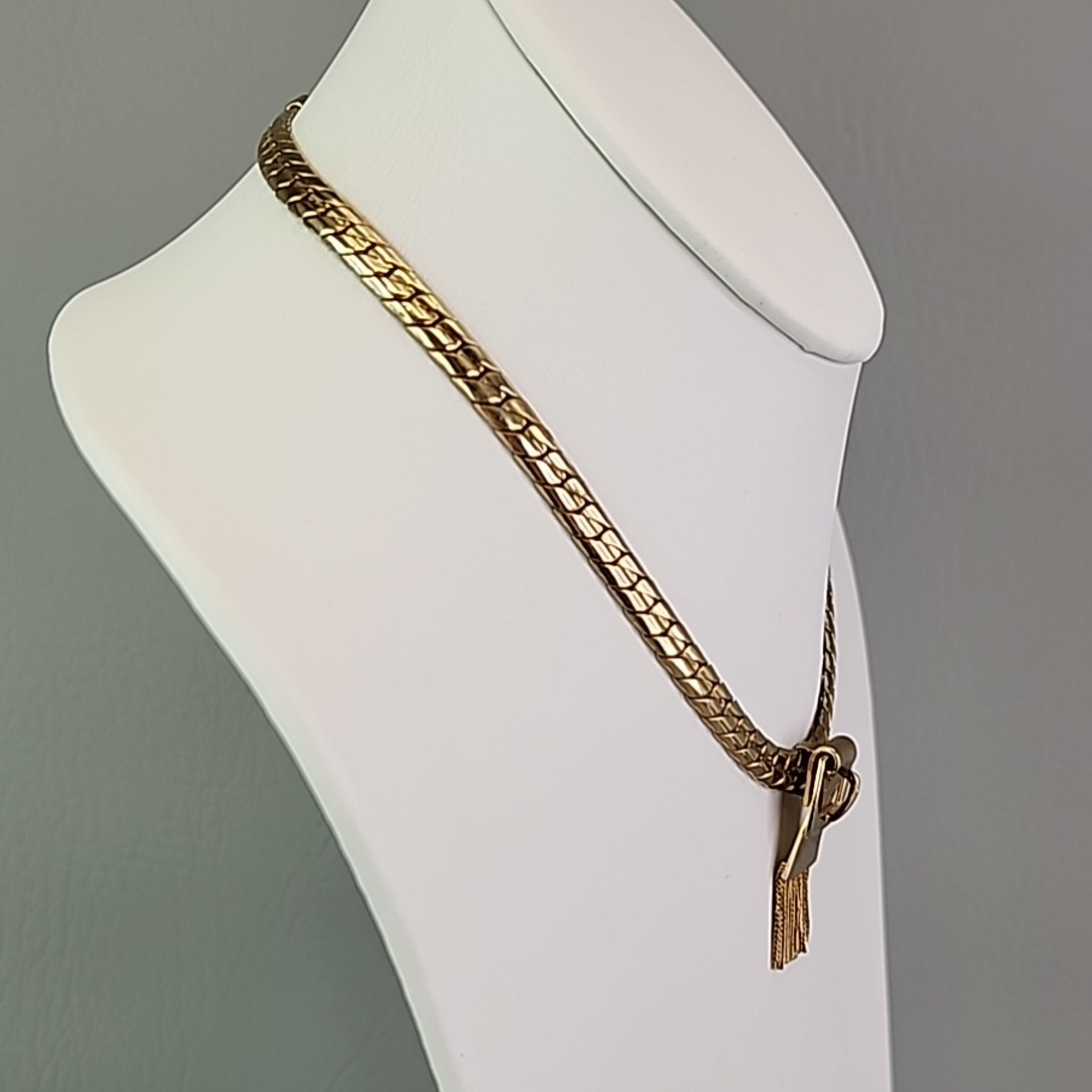 Vintage Chain Tassel Necklace Herringbone Gold Tone Floating Buckle Pendant 15.5