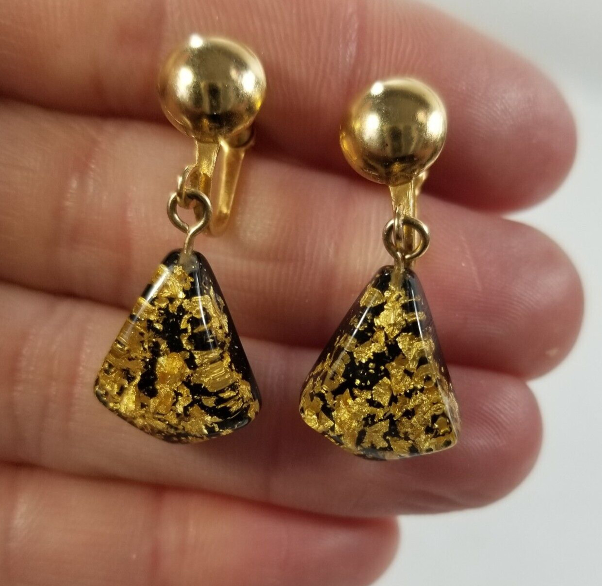 Gold Tone Flake Nugget Confetti Screw On Dangle Earrings VTG RARE