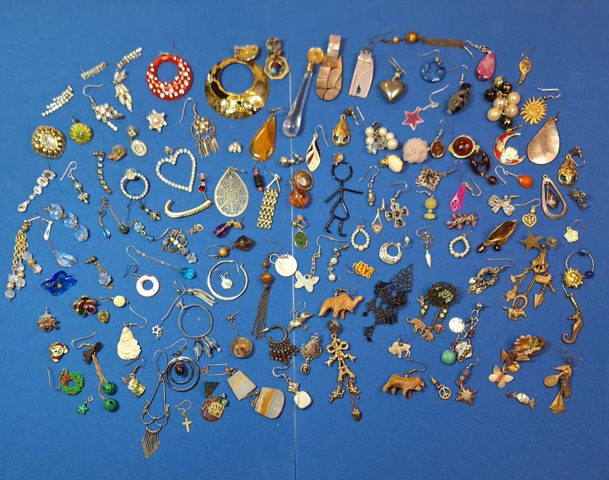 129 pc Single Pierced Earring Lot Rhinestones Dangles Animals Crafts Over 1-lb
