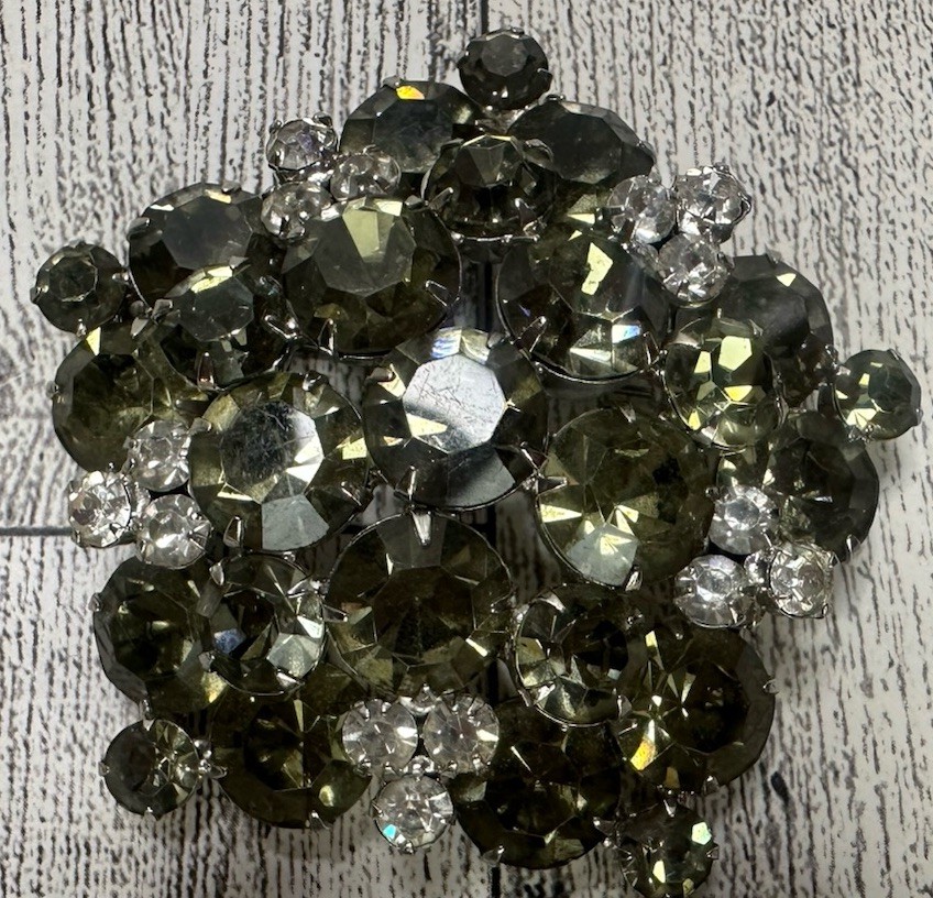 Vintage Unsigned Beauty Smokey Gray Rhinestone Brooch & Clip Earring Set