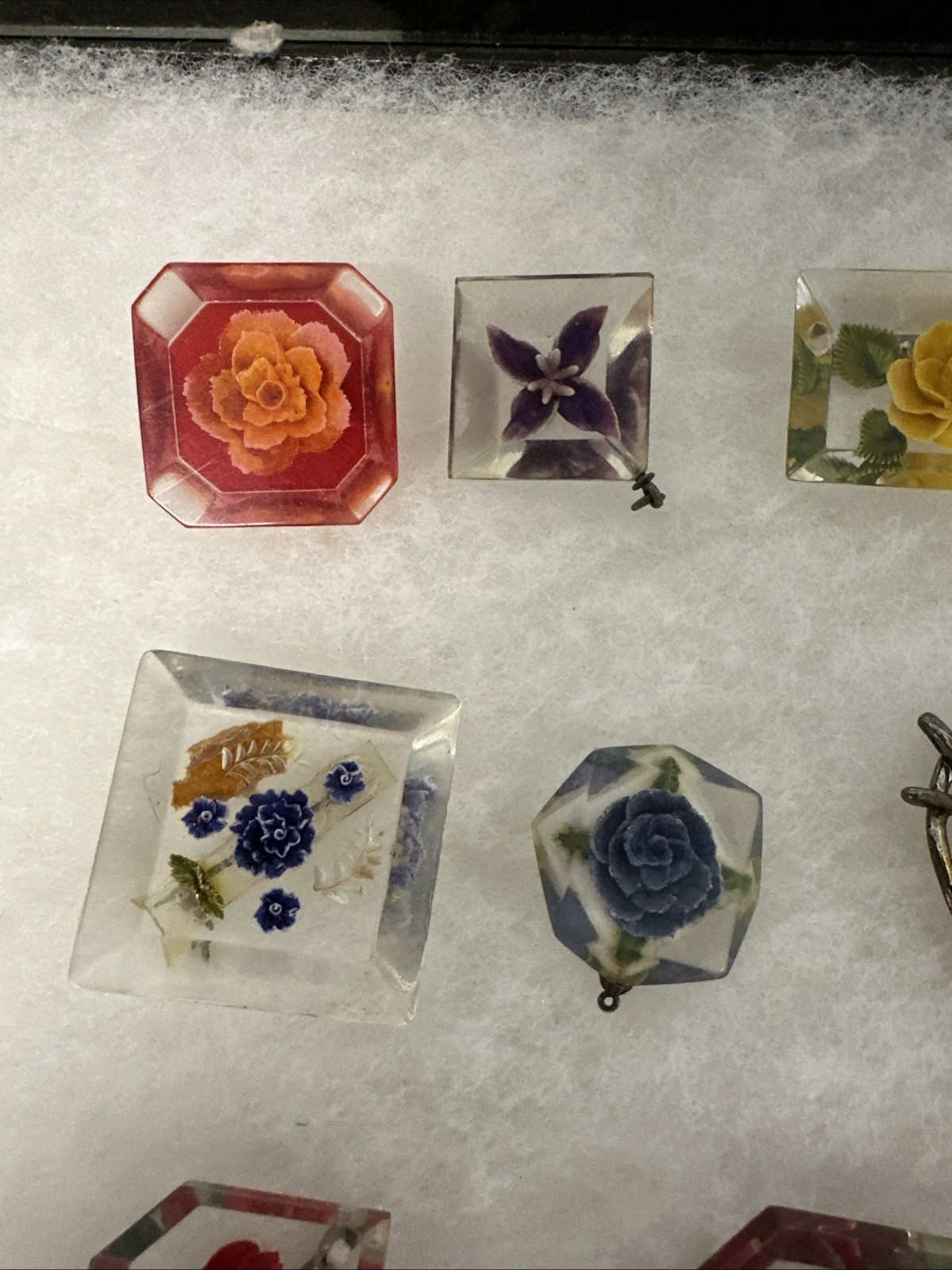 (28) Vintage Acrylic/Lucite? Hand Crafted Pressed Floral Brooch Pins, Pendants