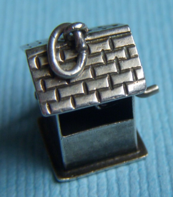 Vintage 40’s movable well with bucket on chain sterling charm