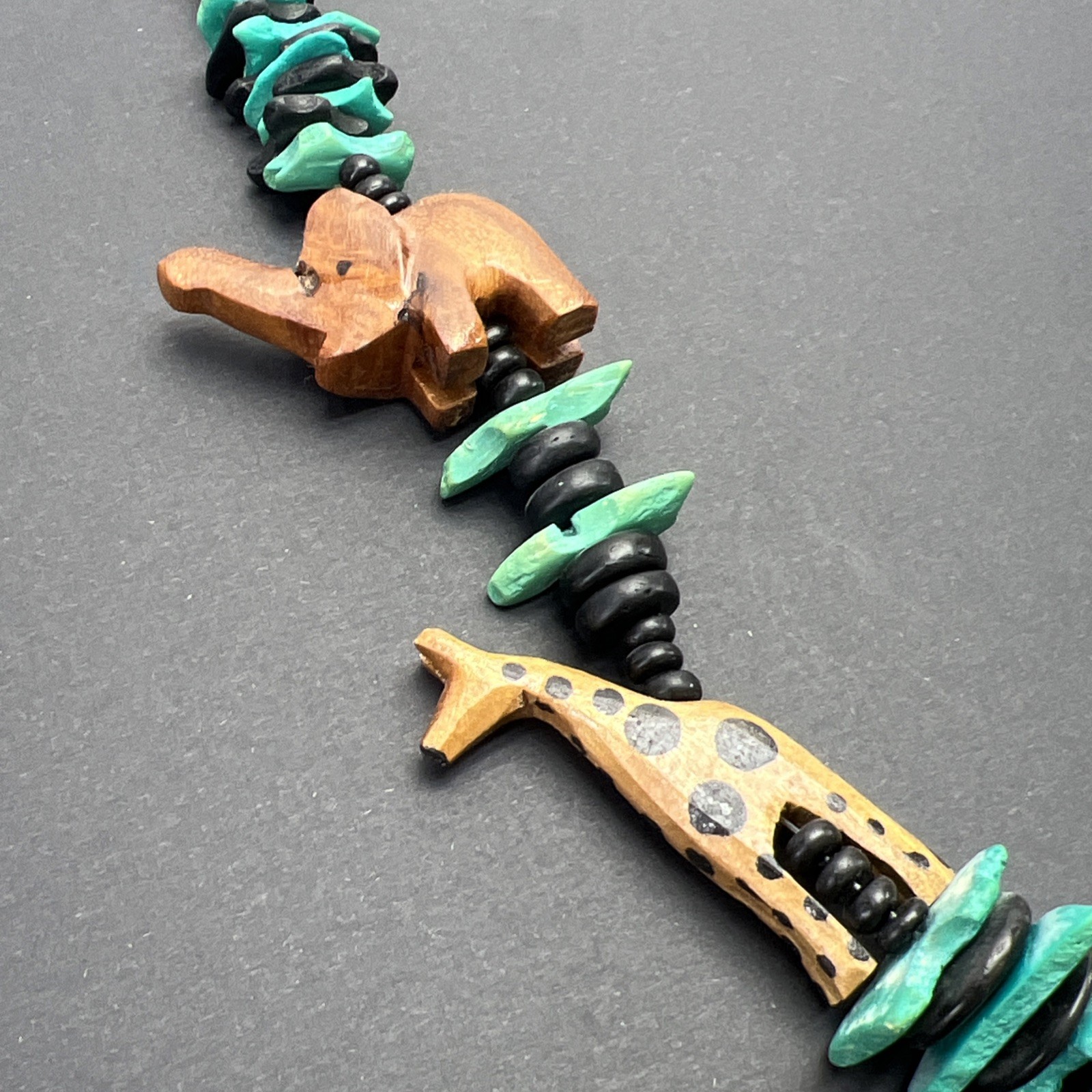 Carved African Elephant Giraffe Graduated Necklace Ceramic Turquoise Wooden VTG