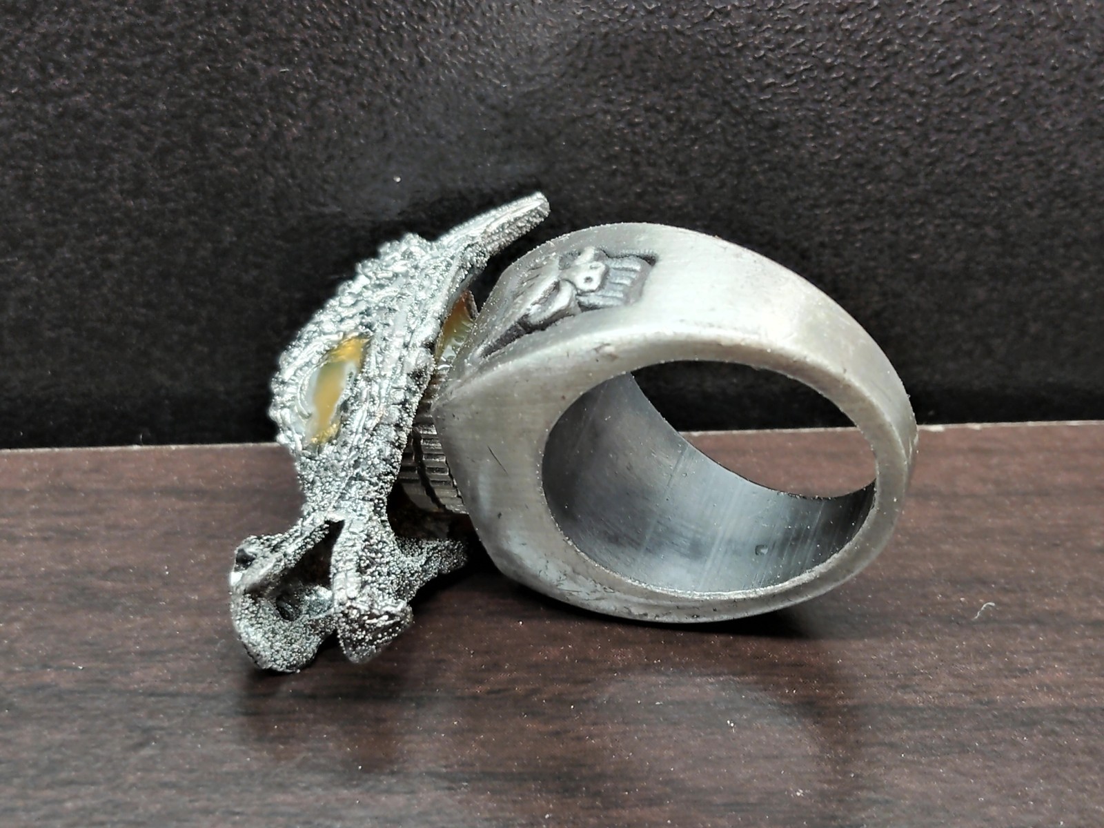 Dragon Ring Detailed Zinc Alloy Metal Eyes Light-Up – Unisex Size S (Approx. 8)
