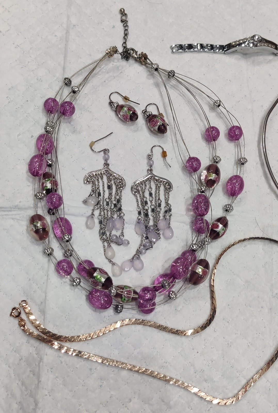 Lot Of Estate Costume Jewelry, 16 Pcs