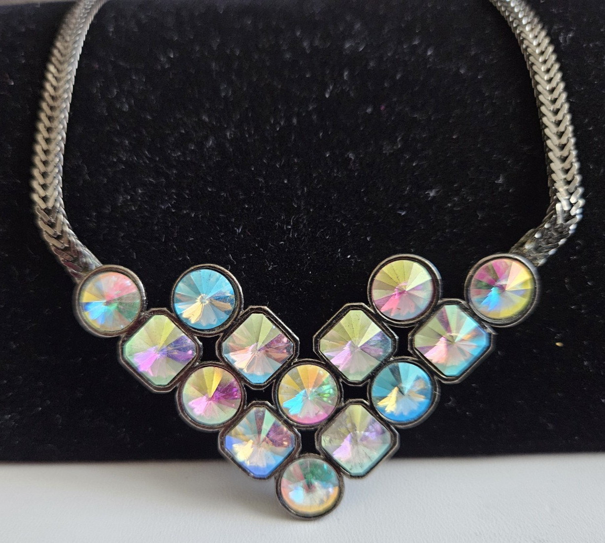 VINTAGE YSL YVES SAINT LAURENT AURORA BOREALIS V NECKLACE Great Condition!!