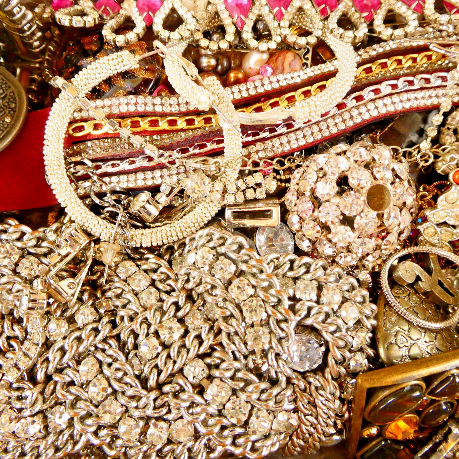 Vintage To MOD ALL RHINESTONE BLING Craft/Junk Jewelry 2.2 lbs Arts Crafts DIY