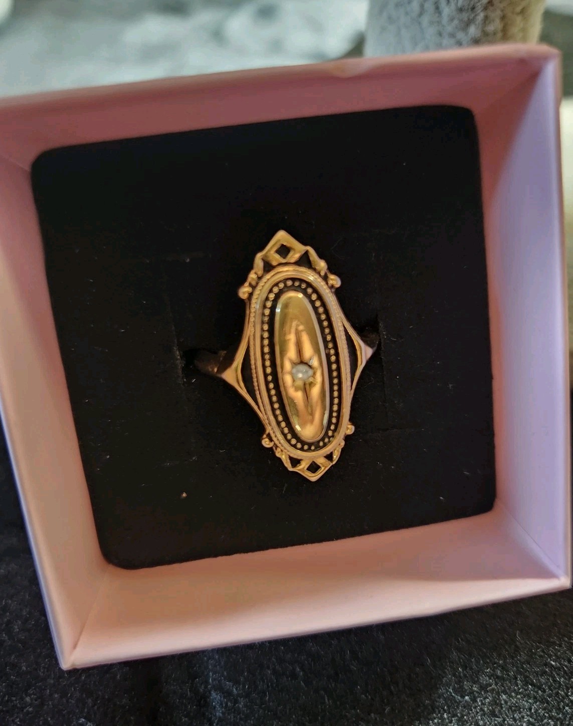 Vintage Avon Kensington Ring Gold Tone Victorian Style Size 7