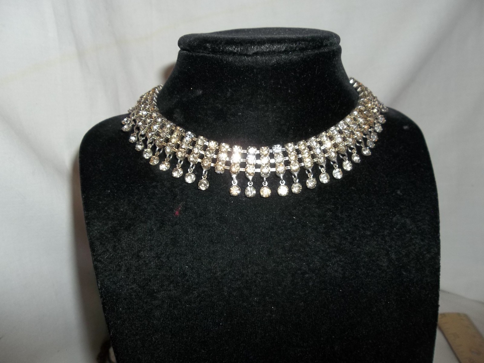 Vintage 1 lb Rhinestone Earrings Necklaces Brooch/pins Jewelry LOT Repair craft