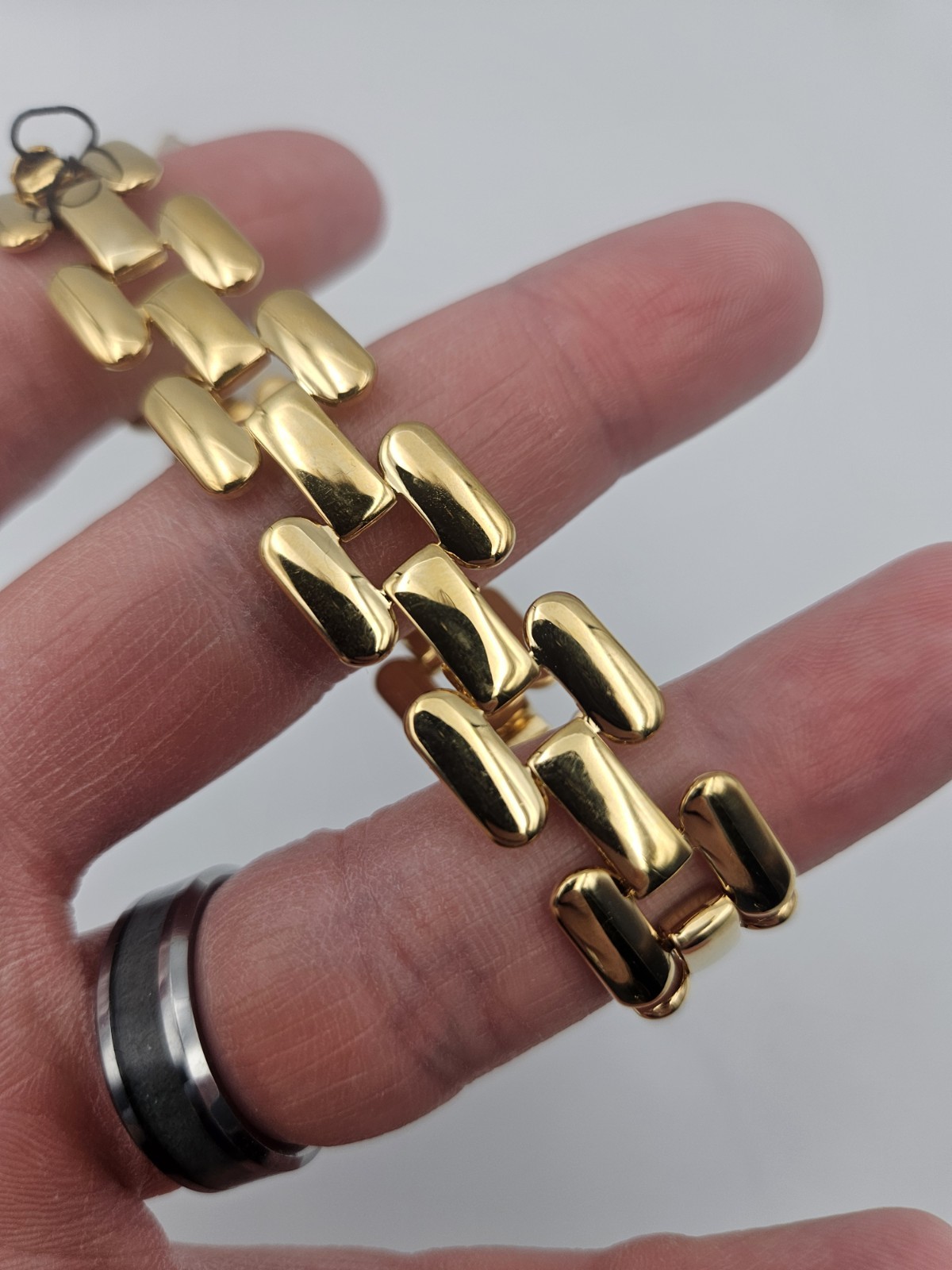 Vintage Bijoux Givenchy Gold Tone Panther Link Bracelet 8″