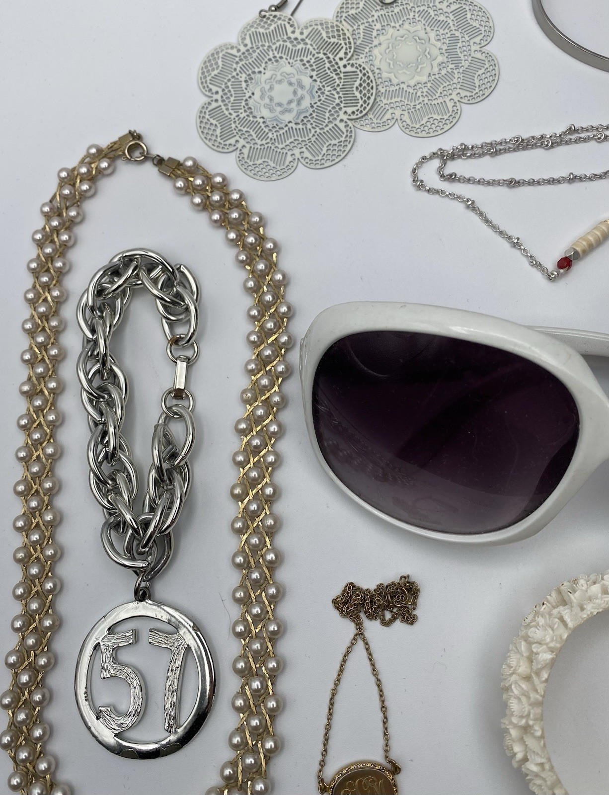 Vintage To Now Curated Costume Jewelry & Accessories Lot: White Party! 15 Pieces