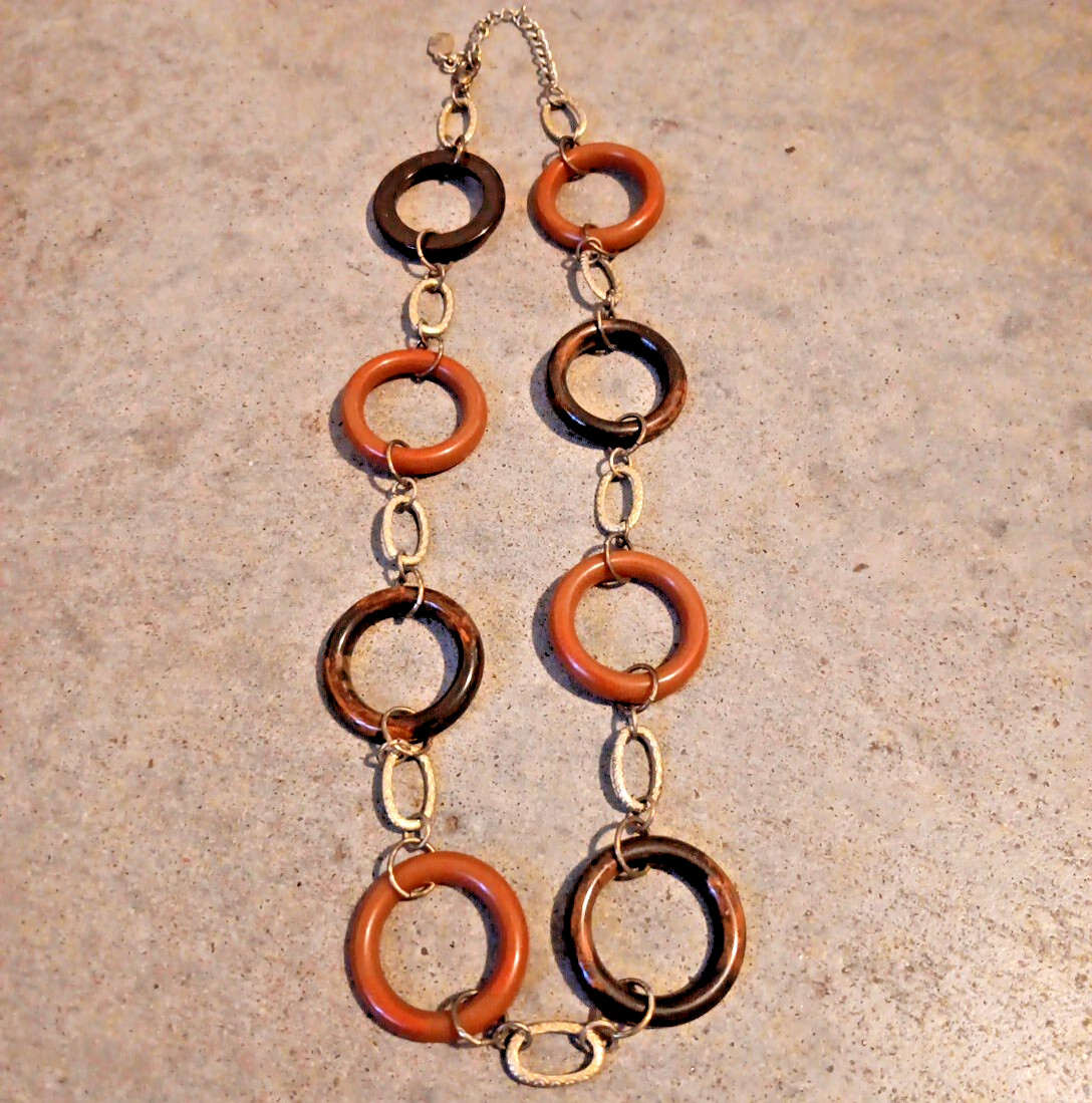 Vintage YOUSI Signed Plastic/Metal Rings Multi Color Necklace Bakelite? Lobster