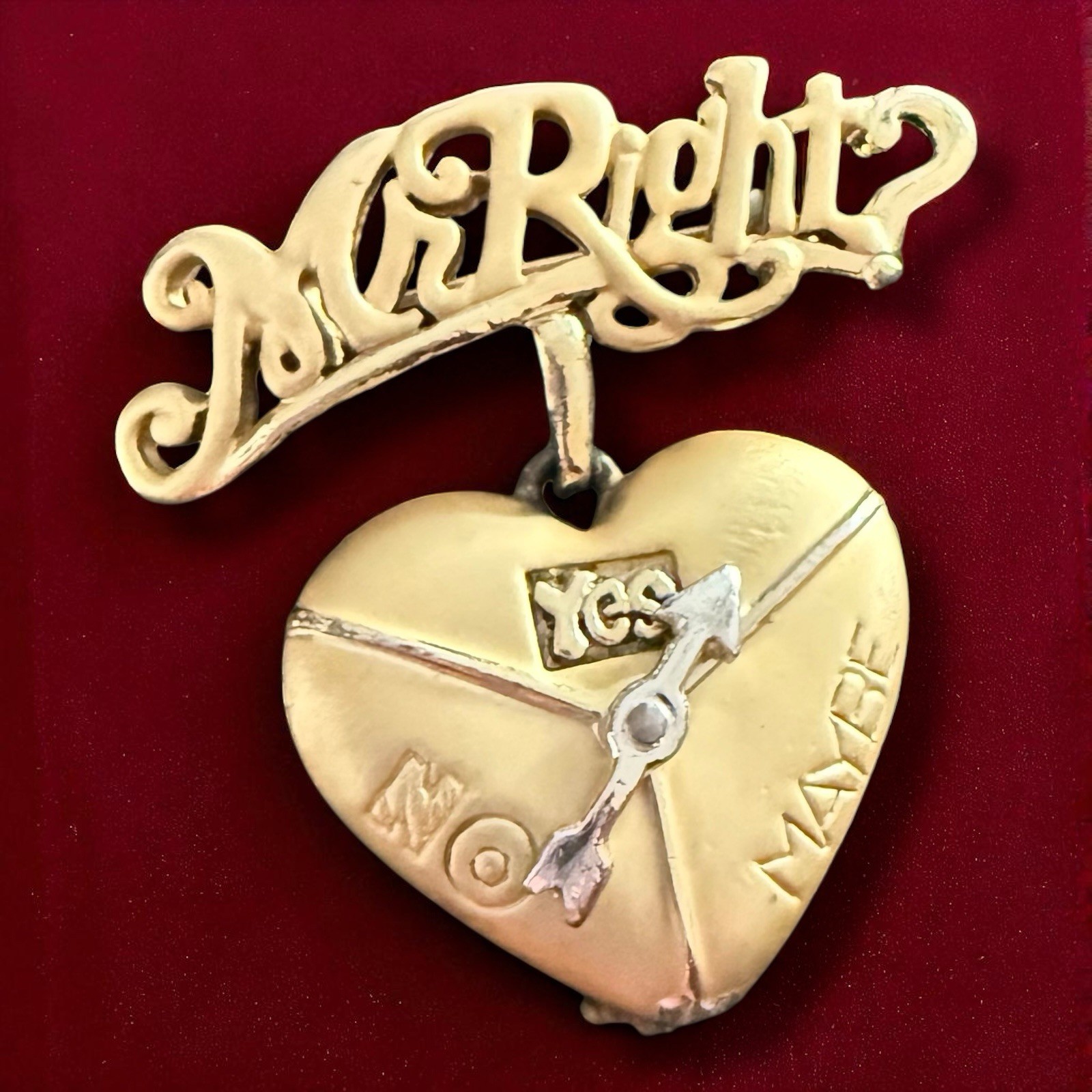Mr Right Spinner Heart Brooch Gold Tone Yes No Maybe 1960s Novelty Pin Vintage