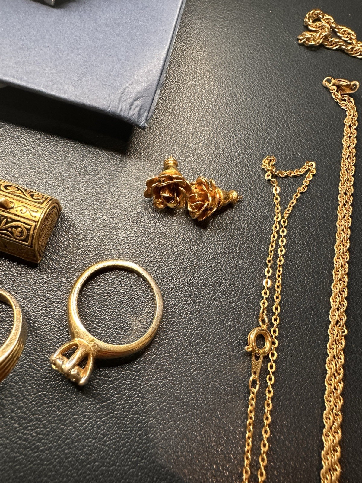 Gold Collection Multiple Items Ring Braceletsearrings And Much More G2U