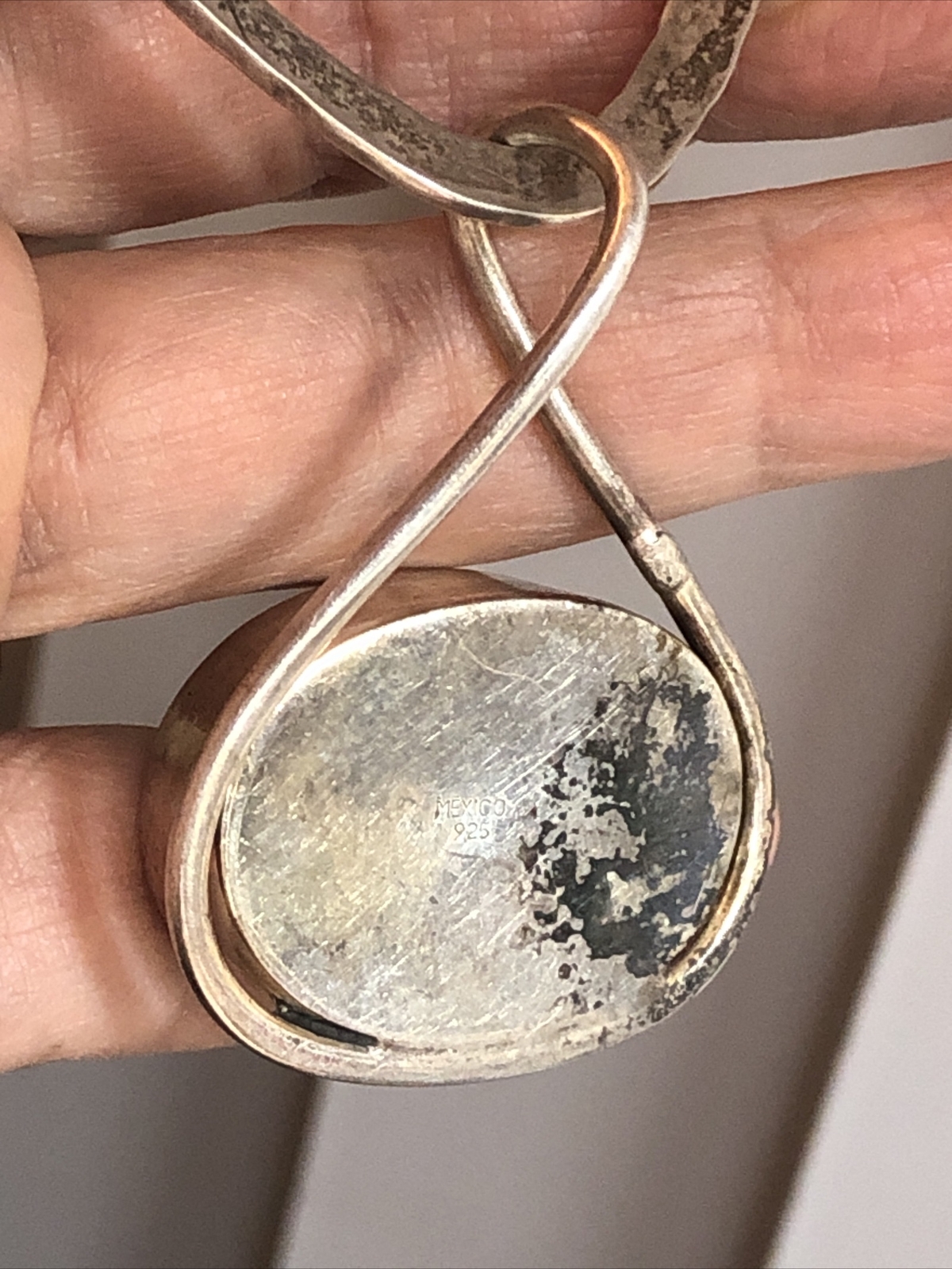 2. Vintage 925 Sterling Blue Stone Hammered V Wire Choker Necklace 44.4g, 15″