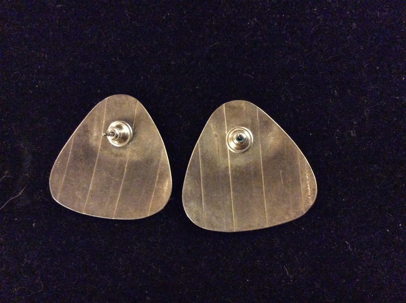 VINTAGE STERLING SILVER TEXTURE STUD EARRINGS