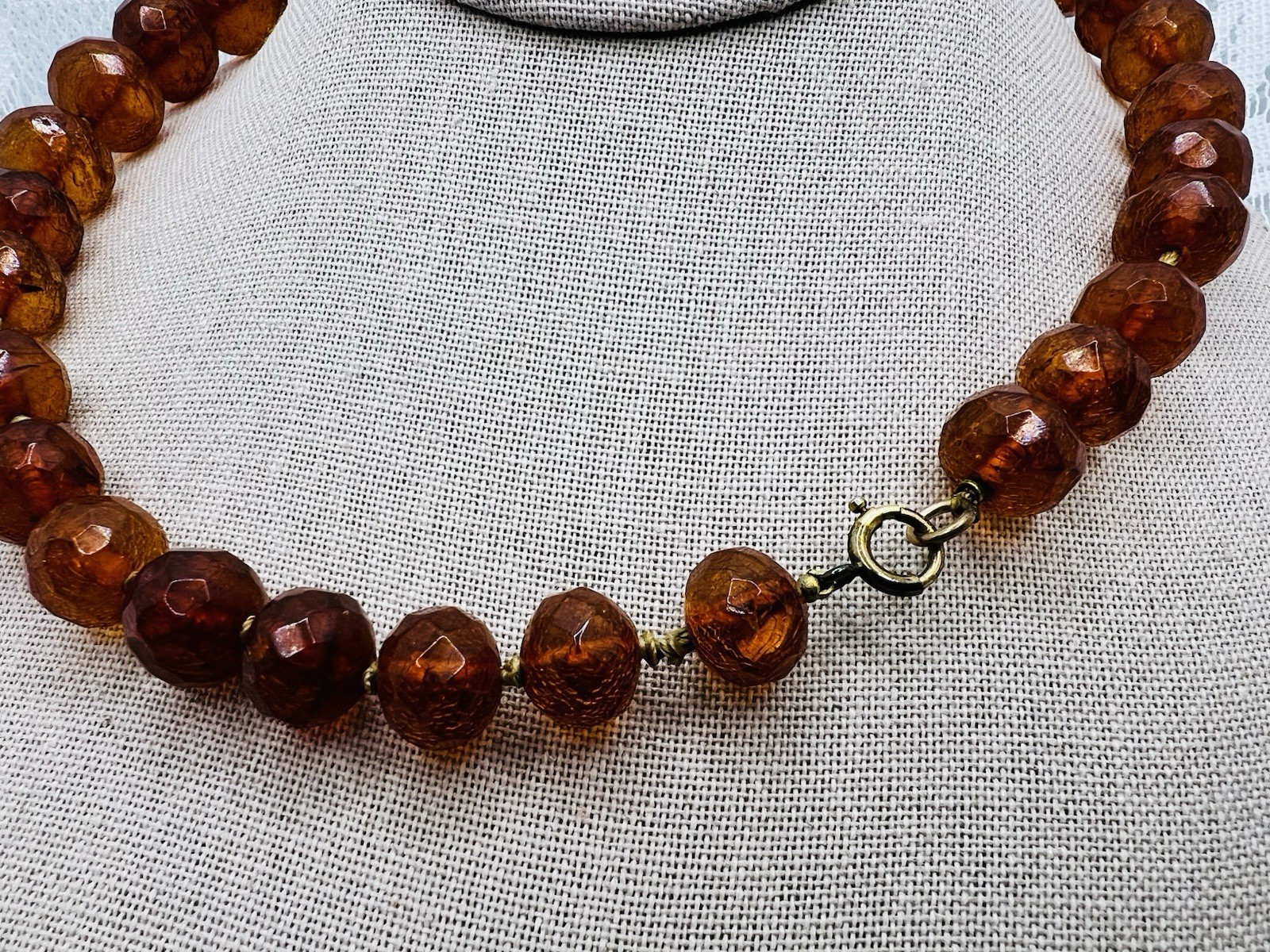 Vintage Rare GORGEOUS FACETED AMBER Hand Knotted NECKLACE – 44 GRAMS