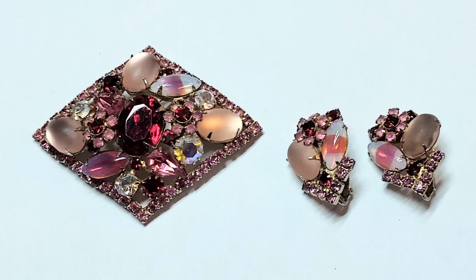 Vintage Stunning Givre Pink Red Clear AB Rhinestone Brooch Pin Clip Earrings