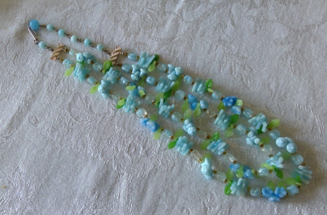 HONG KONG Vintage Pastel Blues Greens Floral Two Strand Lucite Necklace 1960s