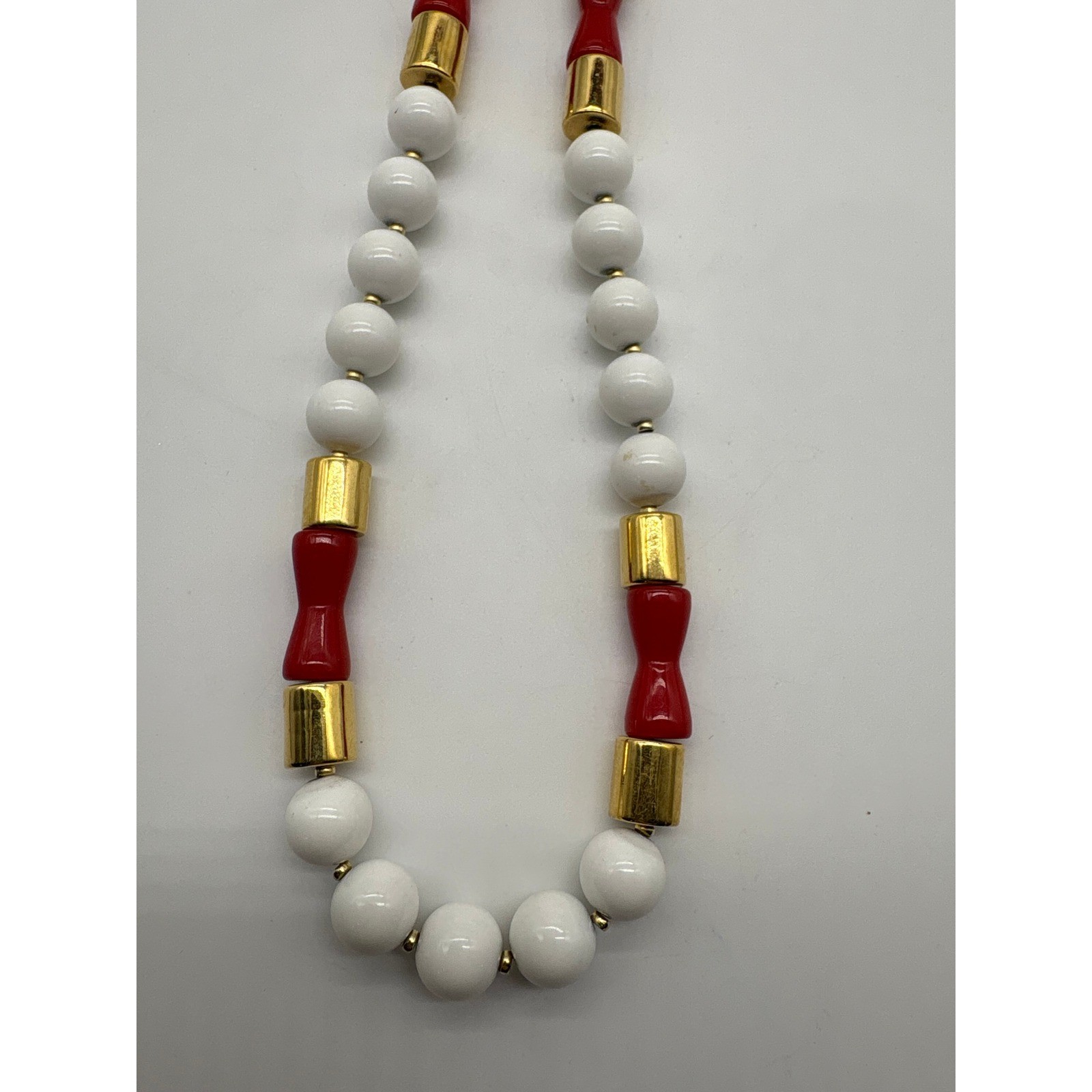Vintage White Red Gold Beaded Strand Necklace Retro Mod 22 Inch